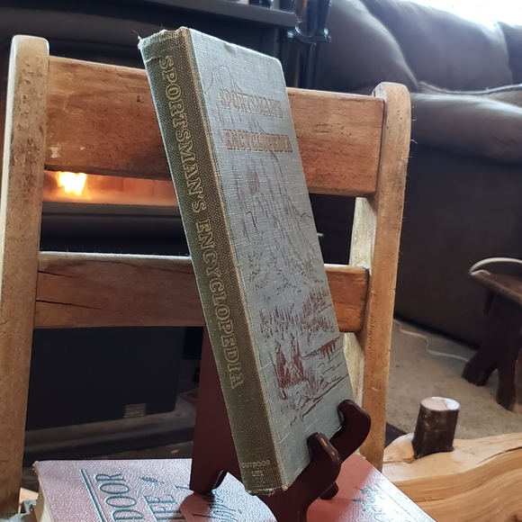 1947 Sportsman's Encyclopedia, First addition vintage book - Picture 4 of 10